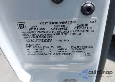 2000 Chevrolet Silverado 1500 Ls z USA, uszkodzony, nr VIN 1GCEC14T9YZ223734